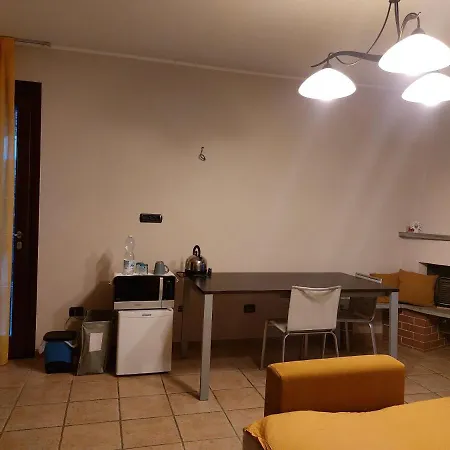Camera Dei Tigli * Cherasco